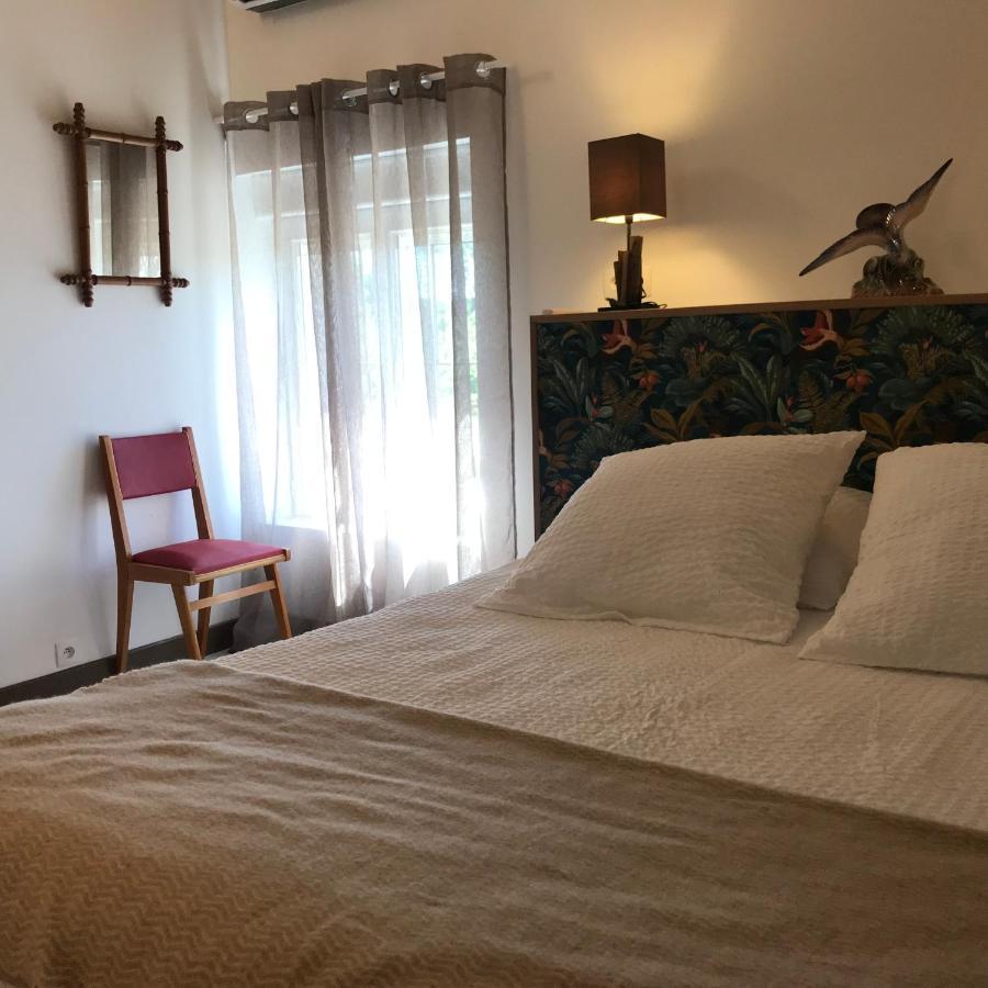 Chambres D'Hotes Et Gites Le Mas Mellou Оранж Экстерьер фото